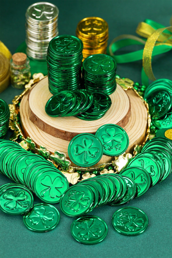 Women's Metallic Shamrock Decorative Coins 100-Pack for St. Patrick's Day