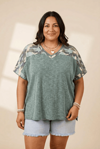 Women's Plus Size Mist Green Ribbed V-Neck Camo Patchwork Tee