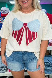 
Plus Size Women's Casual White Distressed T-Shirt with Trendy Flag Bow Patch – Comfortable Everyday Style