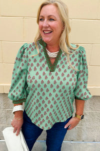 Green Plus Size Floral Print Contrast Trim V Neck Bracelet Sleeve Blouse