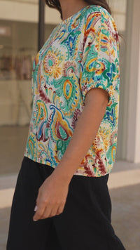 Women's Green Boho Floral Puff Sleeve Blouse - Effortlessly Chic with Stylish Paisley Print for Casual Outings