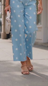 Trendy Women's Sky Blue Polka Dot Shift Jeans with Raw Hem – Effortless Casual Fit for Chic Everyday Style