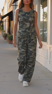Stylish Women's Green Camouflage Slim Fit Tank Top & Drawstring Pants Set - Comfortable Loungewear for Casual Days