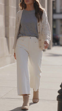 Chic Women's High-Waisted Dark Wash Jeans for a Flattering Slim Fit and Effortless Everyday Style
