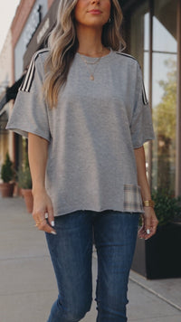 Women's Casual Light Grey Oversized Tee with Unique Patchwork Design and Raw Edge for Effortless Style