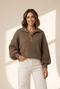 Women's Textured Waffle Knit Snap-Collar Pullover in Coffee