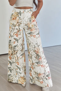 Trendy Women's Beige Floral Print High Waist Wide Leg Jeans - Vintage Style, Comfortable & Chic Fashion Essential