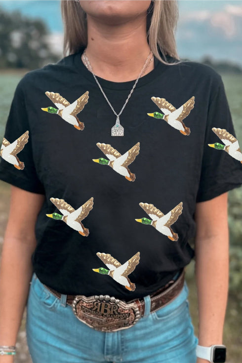 Women's Trendy Women's Black Sequin Mallard Duck Graphic Tee - Stylish Casual Fit for Fashion Enthusiasts