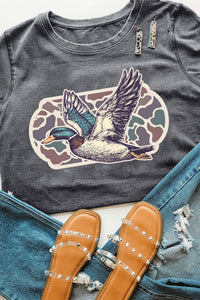 Trendy Women's Graphic Tees in Bright Colors - Perfect Fit for Casual Outfits and Everyday Style