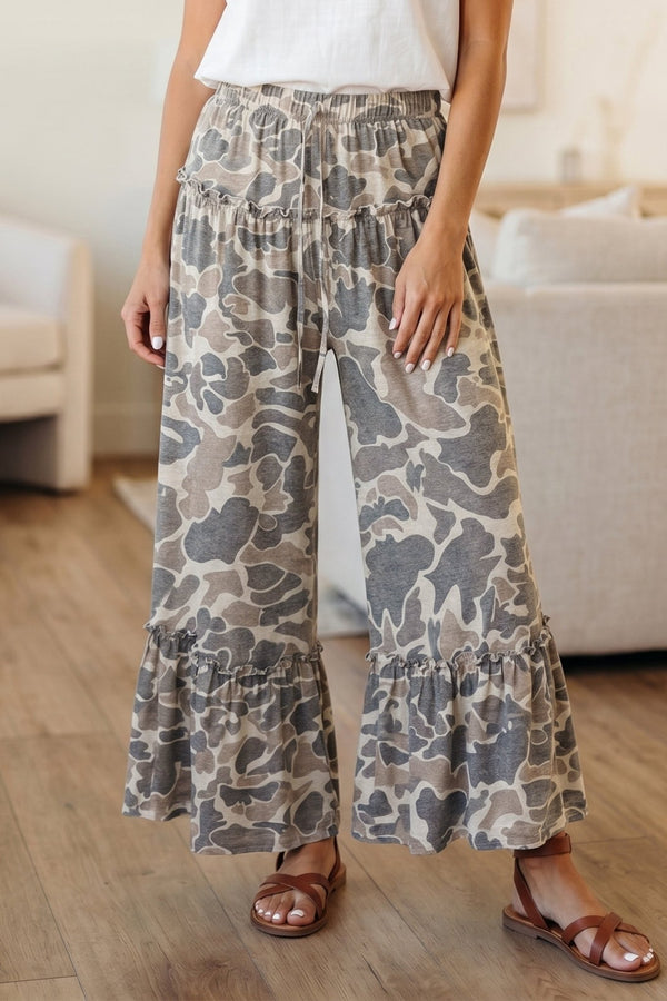 Trendy Women's Multicolor Camo Wide Leg Pants - Comfortable Casual Style for Everyday Wear and Outdoor Adventures