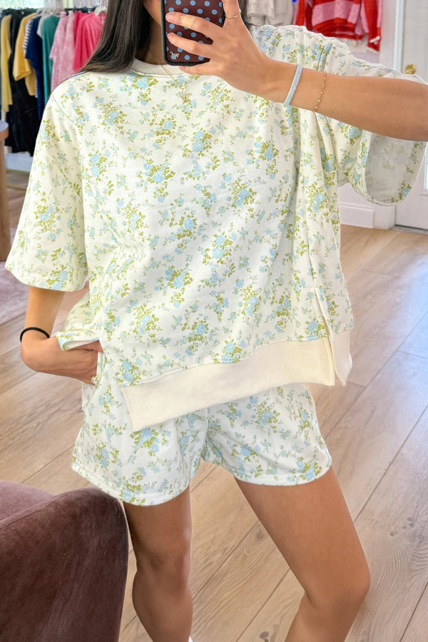 Trendy Women's Summer Short Sets - Vibrant Colors, Comfortable Fit for Casual and Active Wear