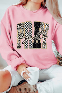 Vibrant Women's Graphic Sweatshirts - Cozy Casual Tops for Effortless Everyday, photo 4