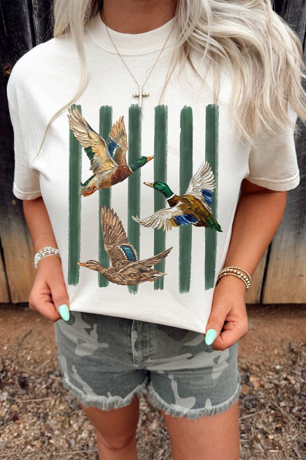 Vibrant Women's Graphic Tees - Trendy Casual Tops for Comfortable Everyday Style and Effortless Fashion