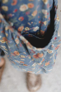 Beau Blue Retro Floral Print Elastic Waist Pocketed Barrel Jeans