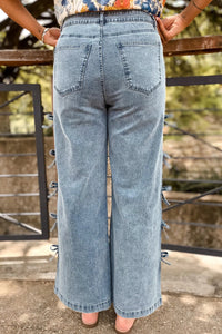 straight loose jeans