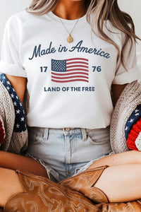 Women's Casual White Retro American Flag Graphic Tee - Comfortable Fit for Patriotic Summer Style