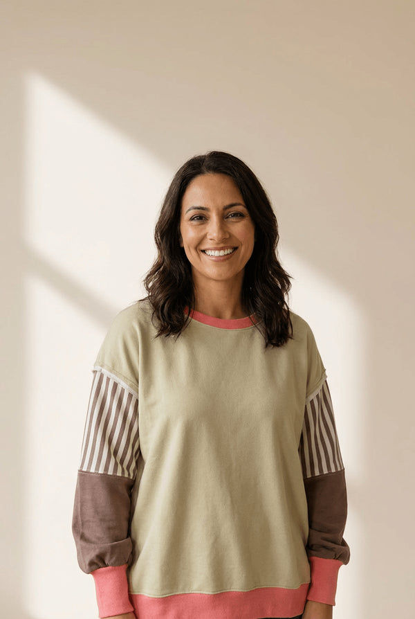 Women's Color Block Dolman Sweatshirt with Side Slits