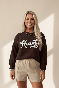 Women's Cozy Chicory Coffee Howdy Embroidered Western Sweater - Stylish Fit for Casual Outings & Everyday Comfort