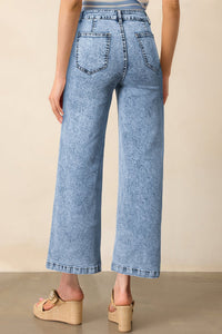 Women's High-Waisted Light Wash Wide-Leg Jeans with Patch Pockets, photo 3