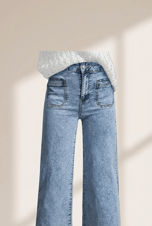 Women's High-Waisted Light Wash Wide-Leg Jeans with Patch Pockets