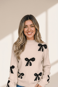 Women's Pearl-Studded Bow Intarsia Knit Sweater in Champagne