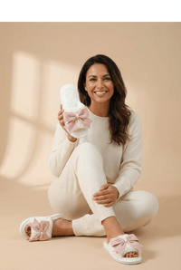 Women's Plush White Open-Toe Slippers with Dusty Rose Bow