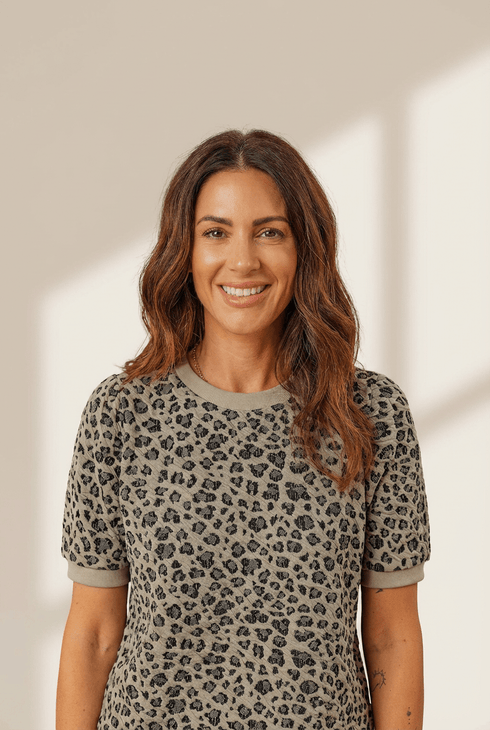 Women's Textured Leopard Print Knit Tee with Banded Trim